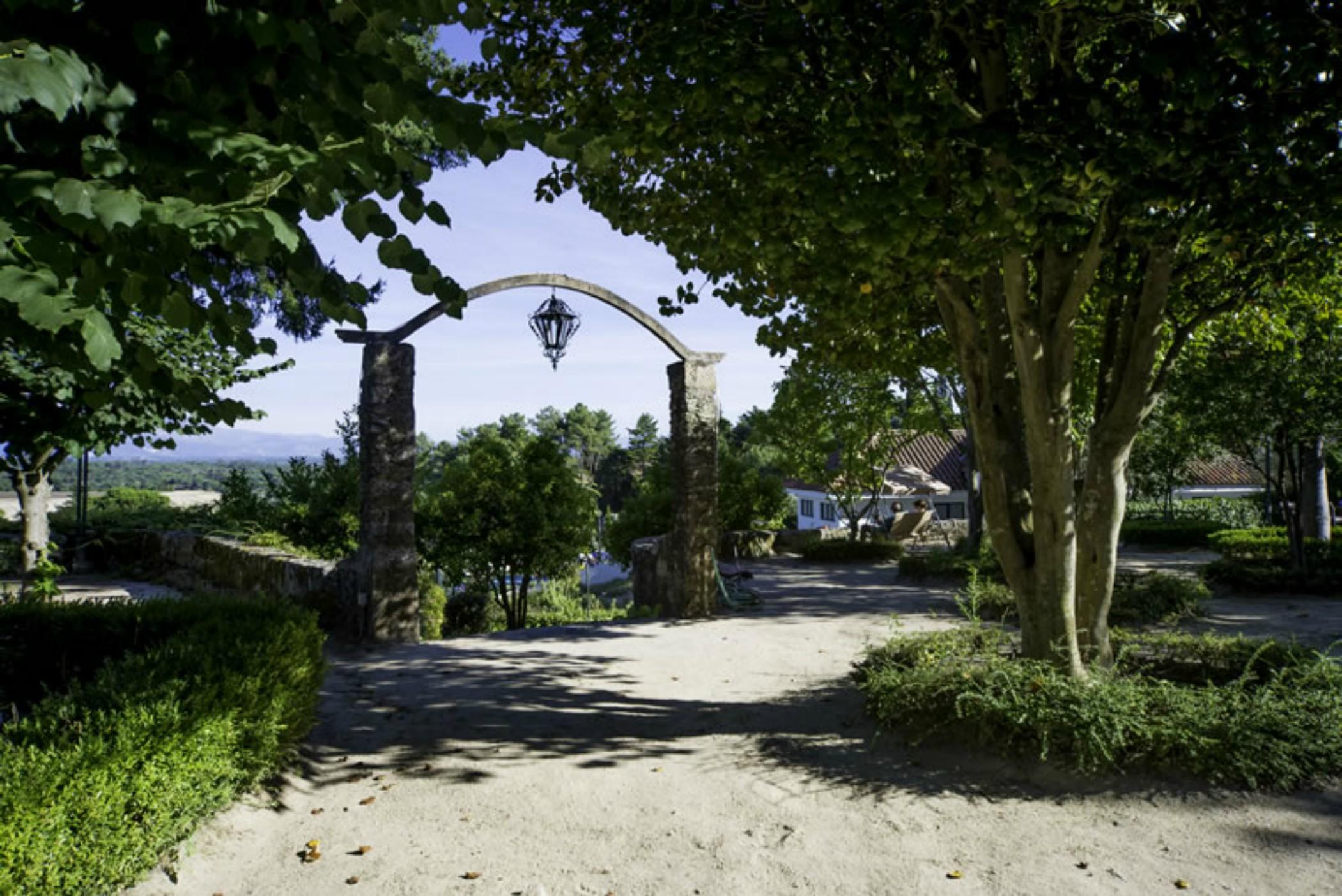 Hotel Urgeirica Nelas Exterior photo